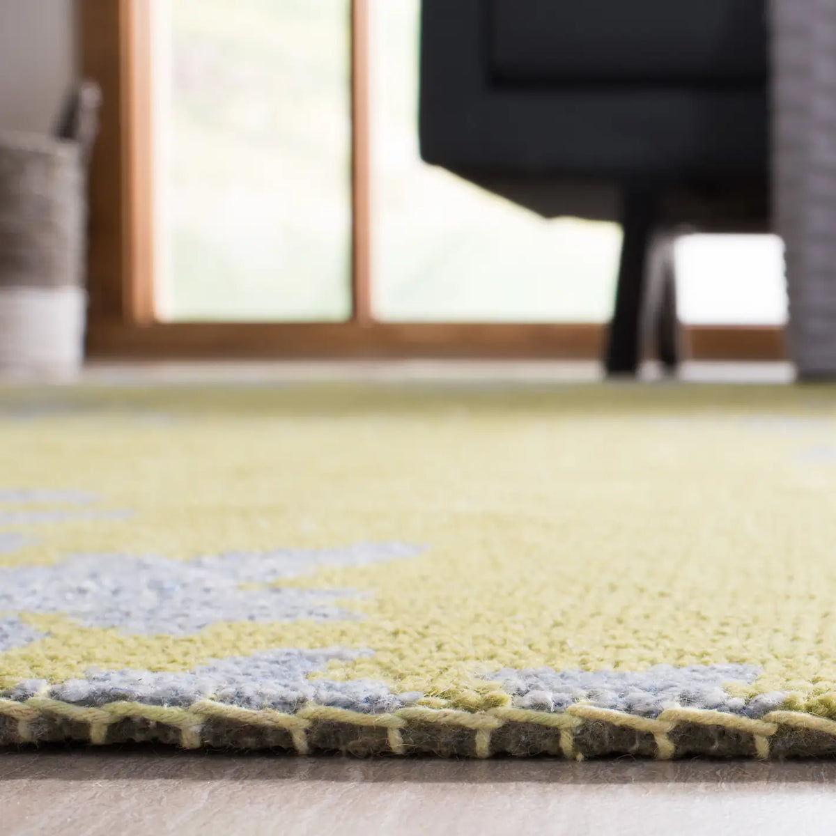 Safavieh Stone Wash 5'-0" x 8'-0" Rug in Chartreuse