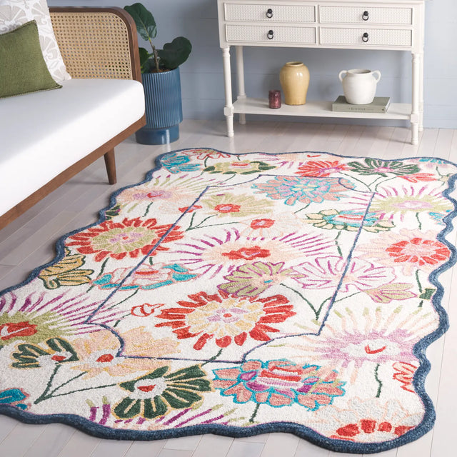 Safavieh Jardin 4'-0" x 6'-0" Rug in Green / Ivory