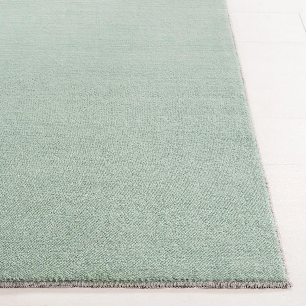 Safavieh Loft 300 4'-0" x 6'-0" Rug in Sage