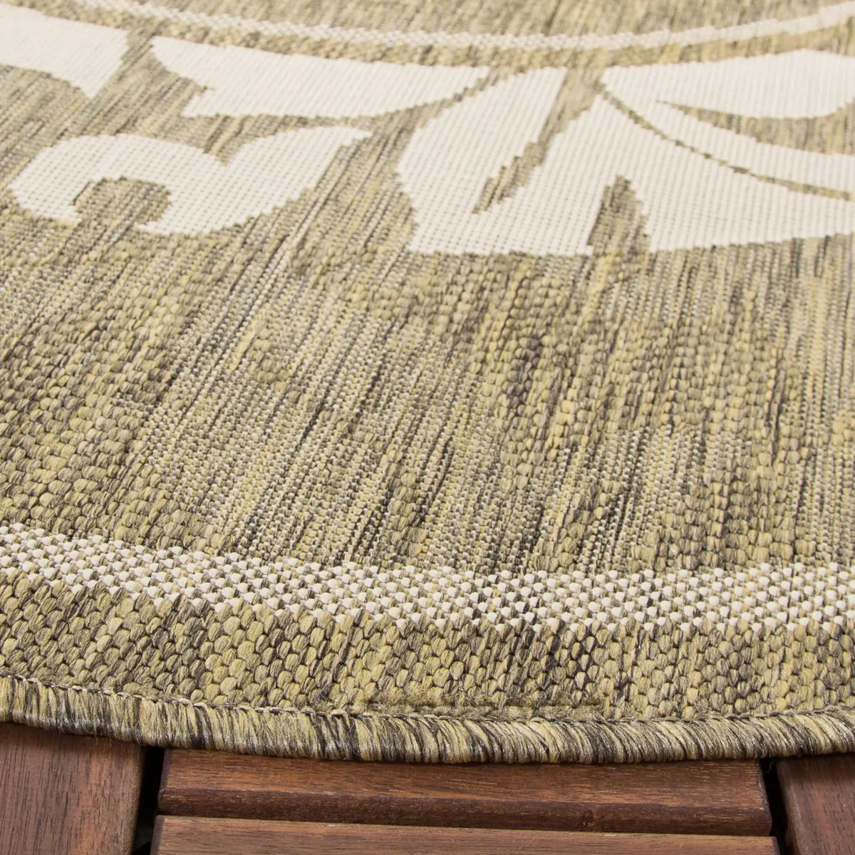 Safavieh Courtyard 5'-3" x 5'-3" Rug in Brown / Natural