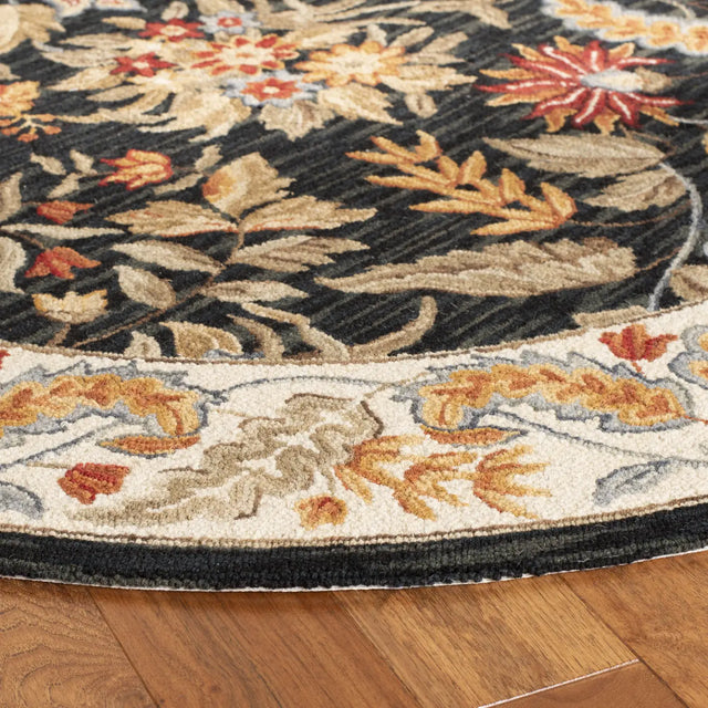 Safavieh Chelsea 5'-6" x 5'-6" Rug in Black