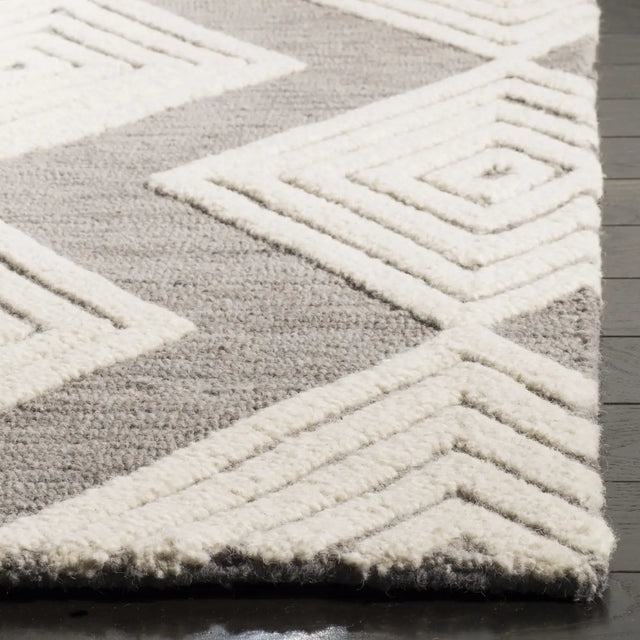 Safavieh Blossom 5'-0" x 8'-0" Rug in Dark Grey / Ivory