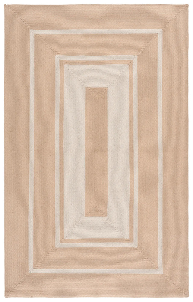 Safavieh Braided 800 4'-0" x 6'-0" Rug in Natural / Ivory