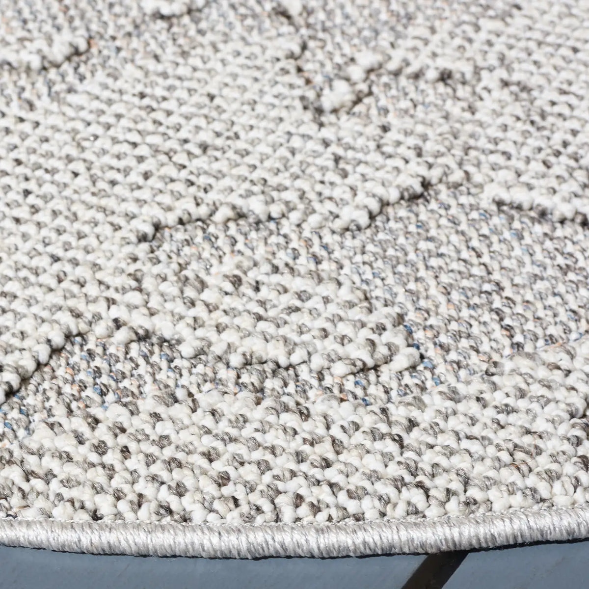 Safavieh Global 6'-7" x 6'-7" Rug in Grey / Light Grey