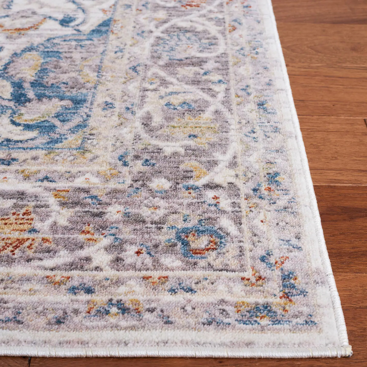 Safavieh Olympia 4'-0" x 6'-0" Rug in Grey / Ivory