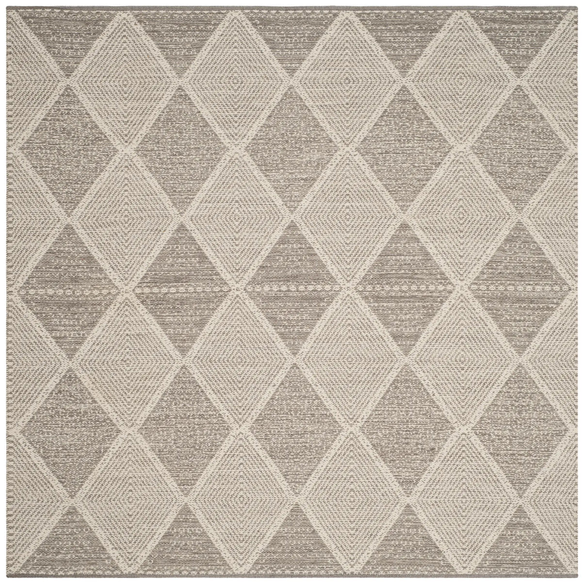Safavieh Montauk 6'-0" x 6'-0" Rug in Grey