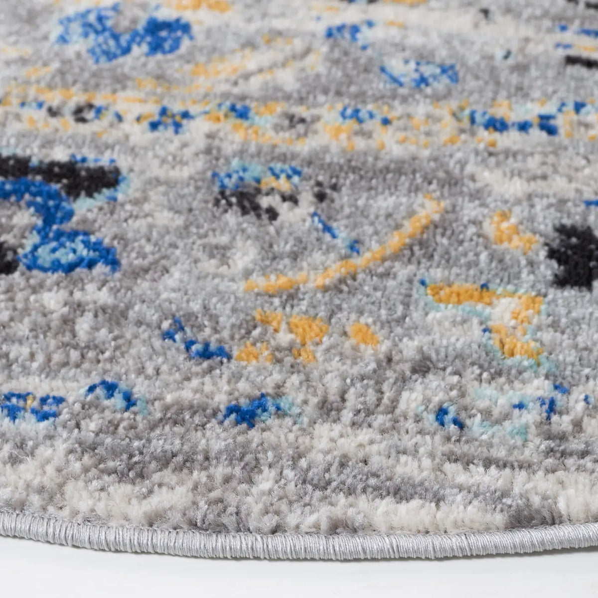 Safavieh Madison 6'-7" x 6'-7" Rug in Grey / Gold