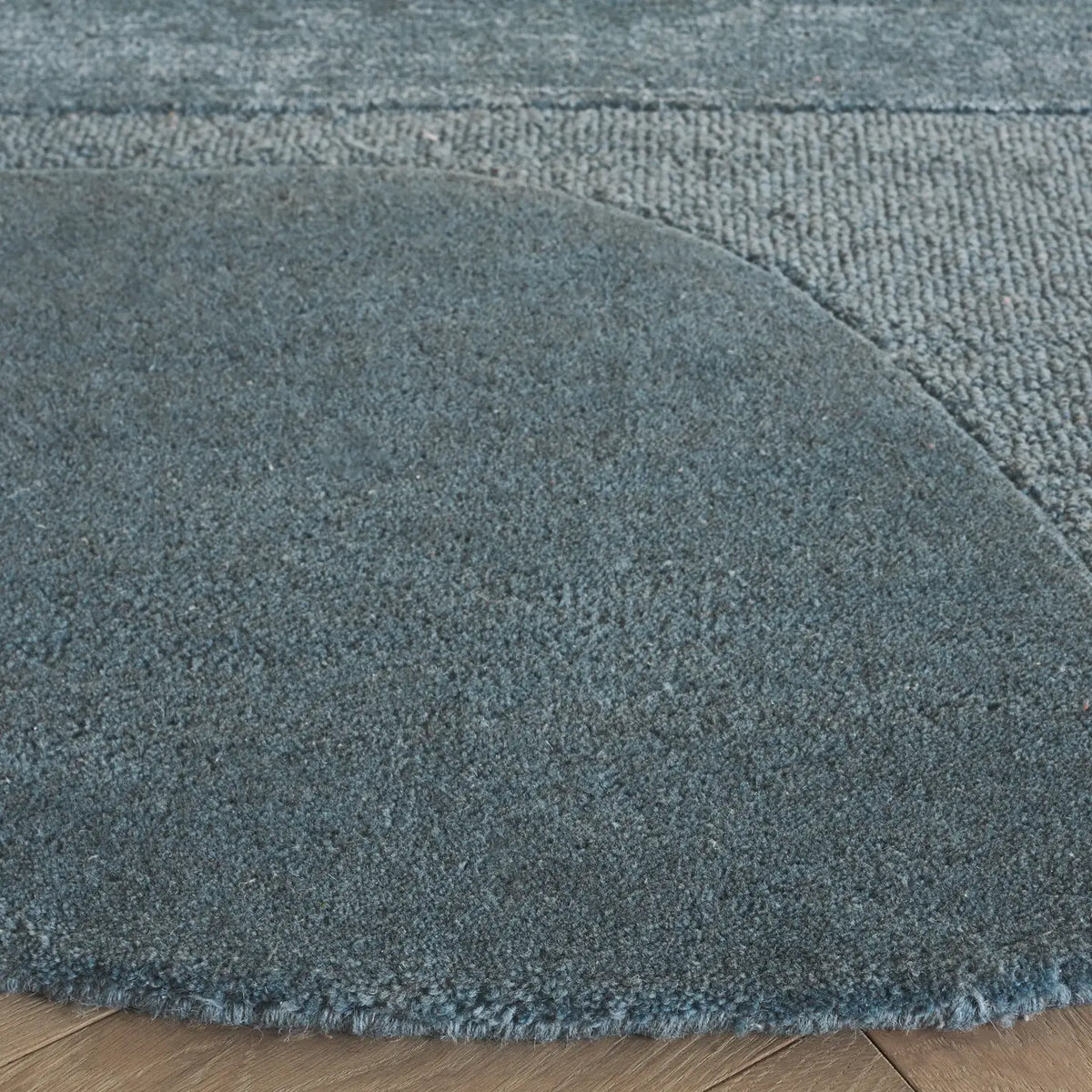 Safavieh Fifth Avenue 6'-0" x 6'-0" Rug in Blue