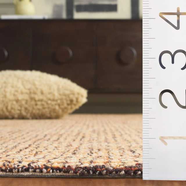 Safavieh Pine 4'-0" x 6'-0" Rug in Natural / Gold