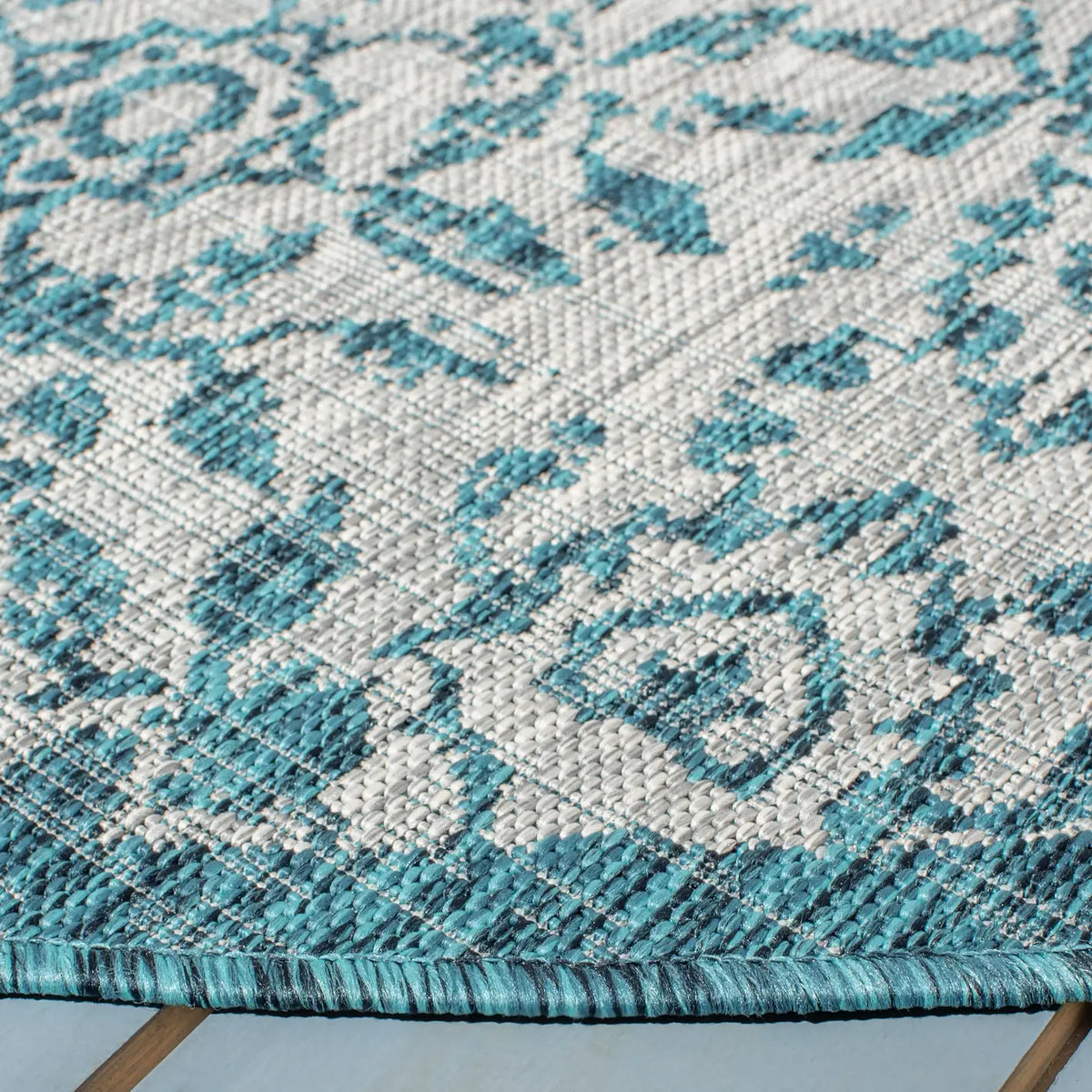 Safavieh Courtyard 6'-7" x 6'-7" Rug in Grey / Blue