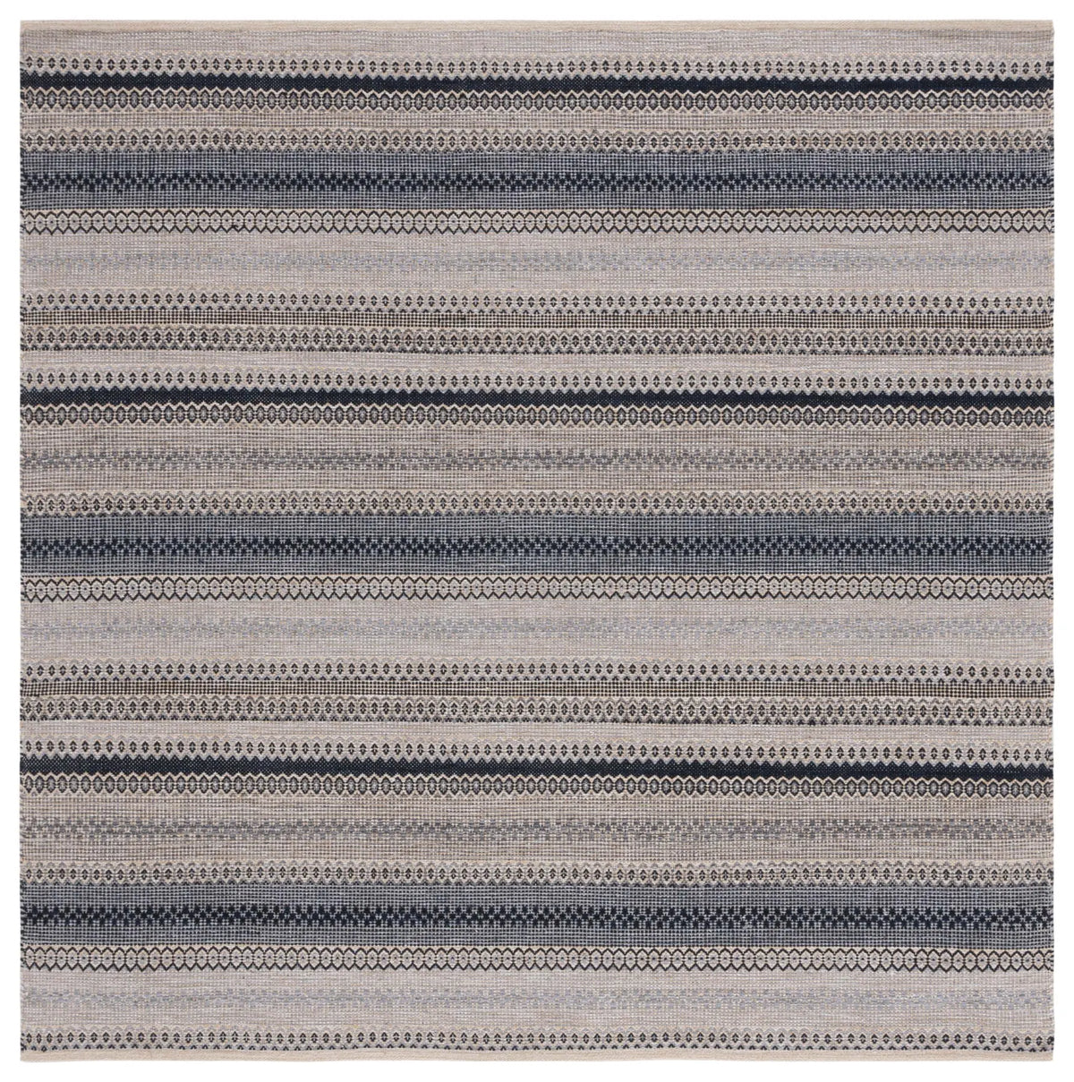 Safavieh Montauk 6'-0" x 6'-0" Rug in Grey / Black
