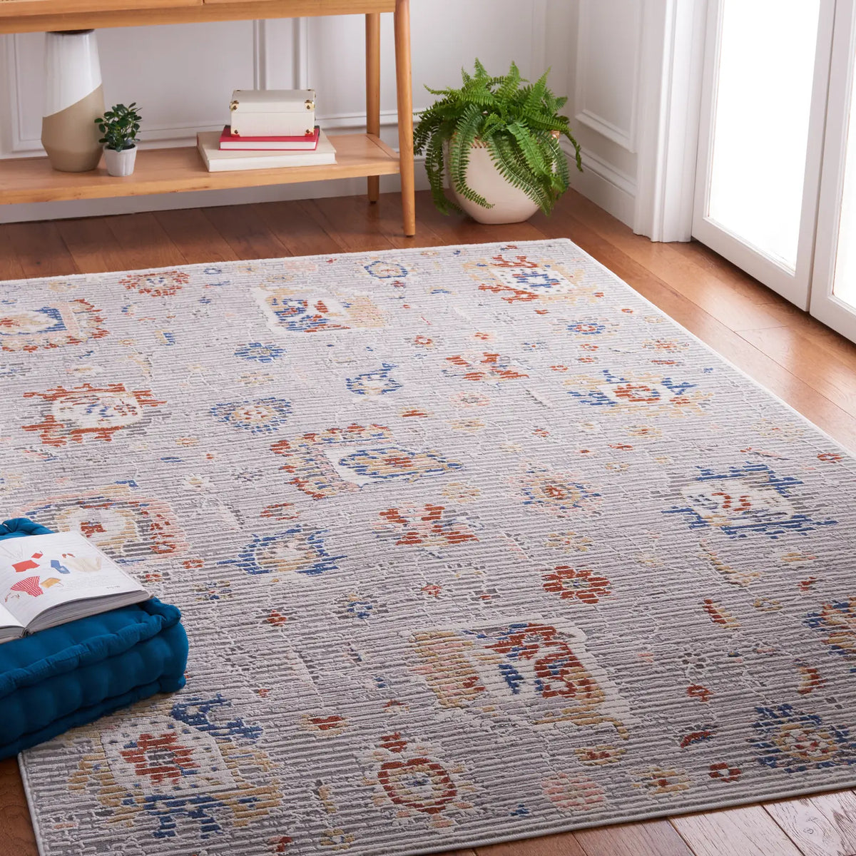 Safavieh Eternal 4'-0" x 6'-0" Rug in Grey / Blue Rust