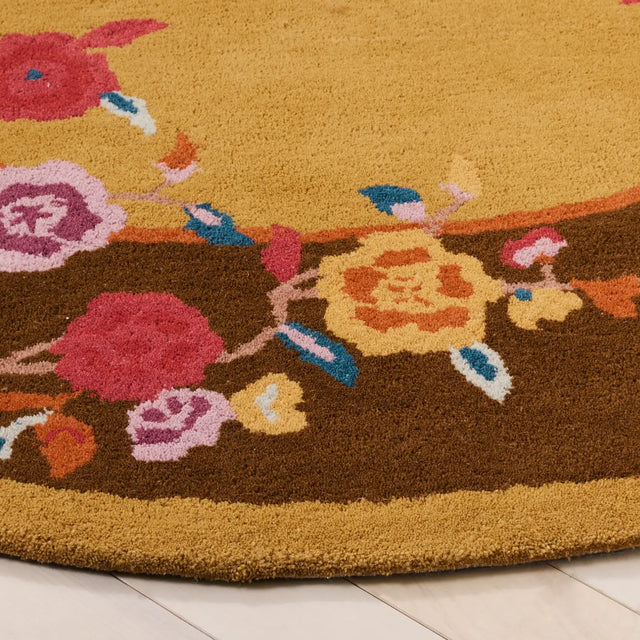 Safavieh Metro 6'-0" x 6'-0" Rug in Gold / Brown
