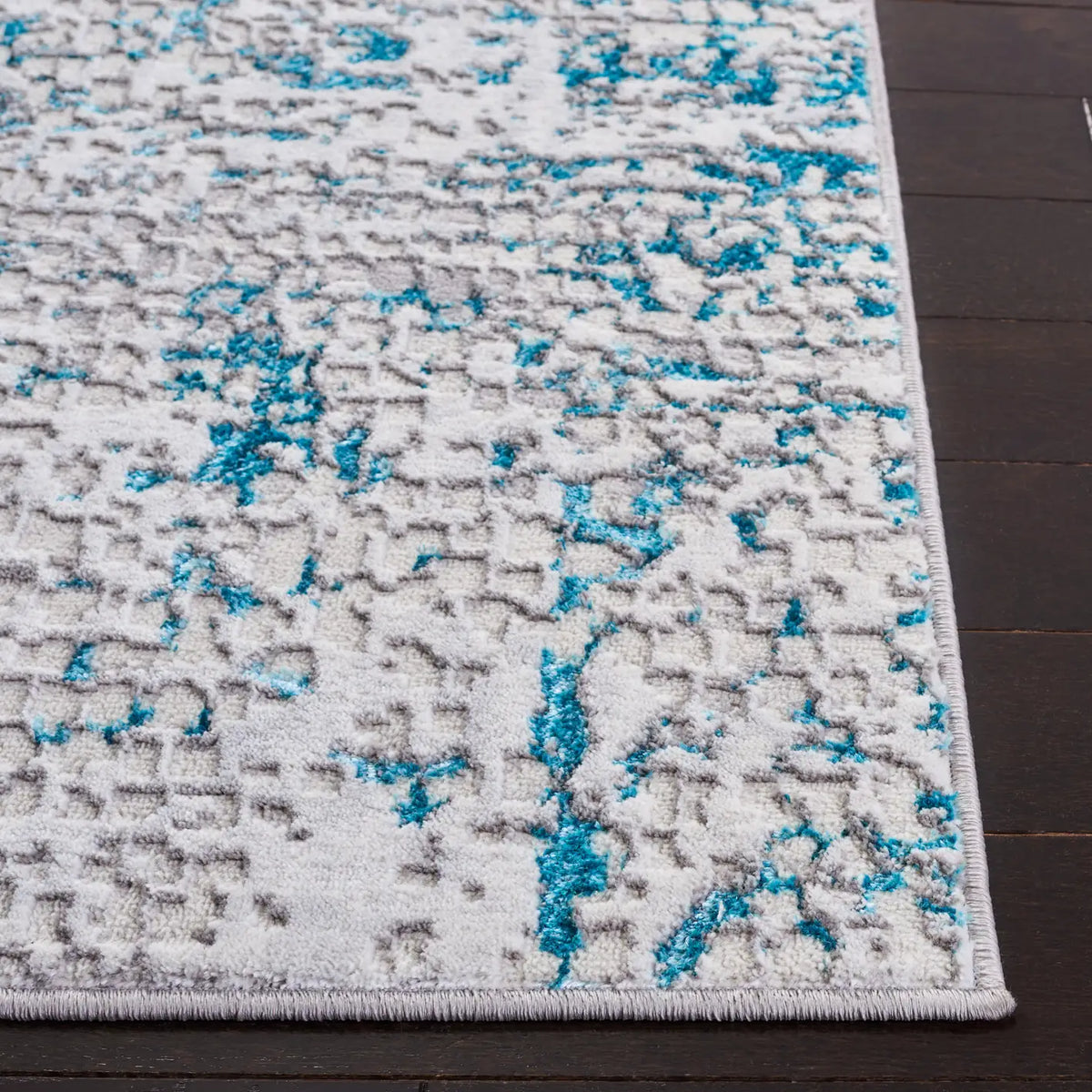 Safavieh Amelia 4'-5" x 6'-5" Rug in Grey / Turquoise
