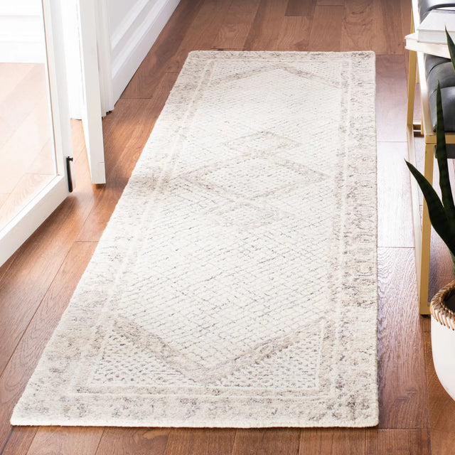 Safavieh Abstract 2'-3" x 10'-0" Rug in Ivory / Grey