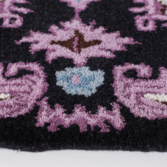 Safavieh Bellagio 5'-0" x 5'-0" Rug in Ivory / Black