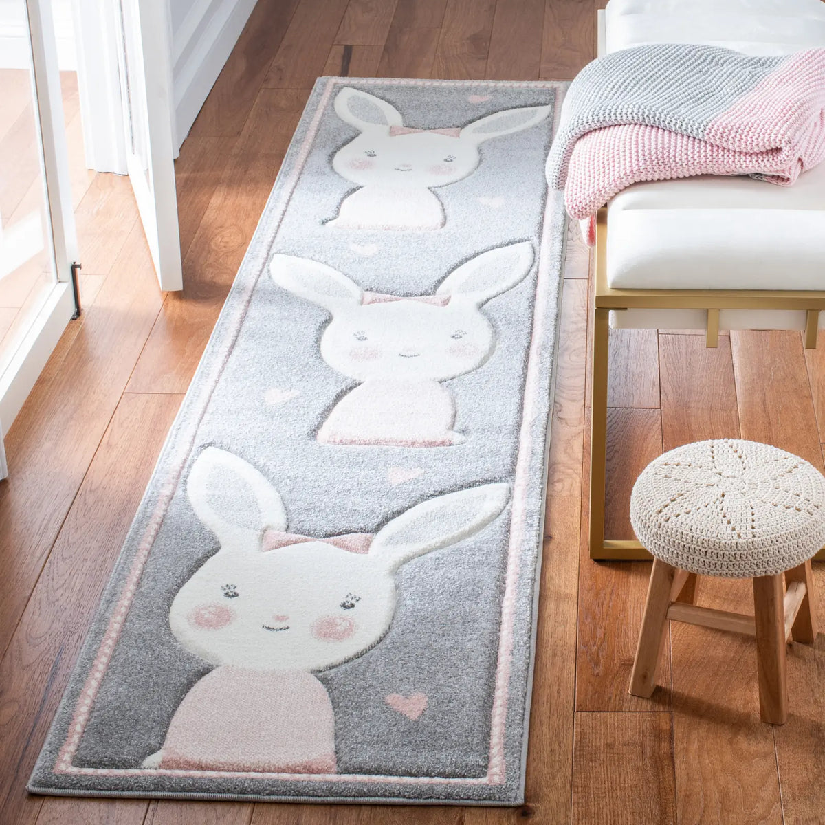 Safavieh Carousel Kids 100 2'-0" x 8'-0" Rug in Grey / Ivory