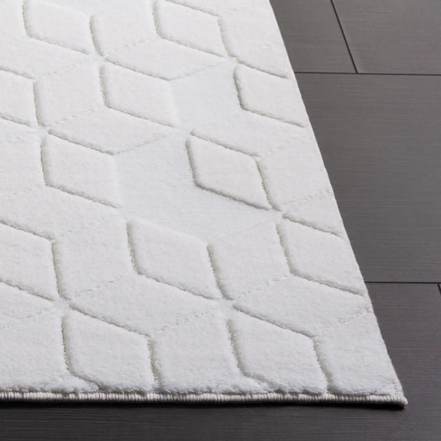 Safavieh Versailles 4'-0" x 6'-0" Rug in Ivory
