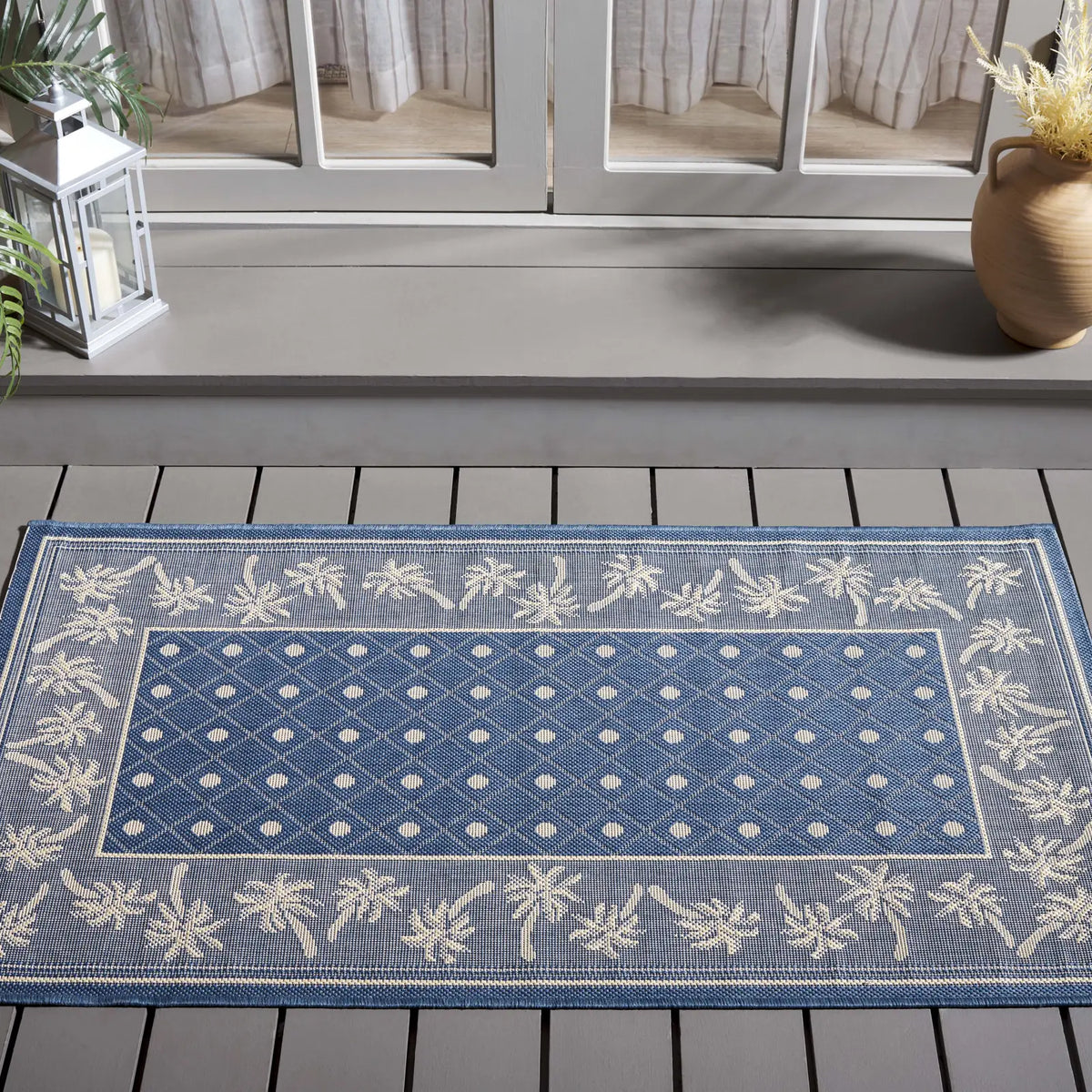 Safavieh Courtyard 2'-7" x 5'-0" Rug in Blue / Ivory