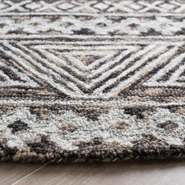 Safavieh Abstract 6'-0" x 6'-0" Rug in Grey / Brown