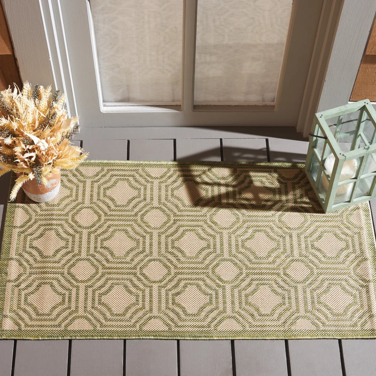 Safavieh Courtyard 2'-0" x 3'-7" Rug in Beige / Sweet Pea