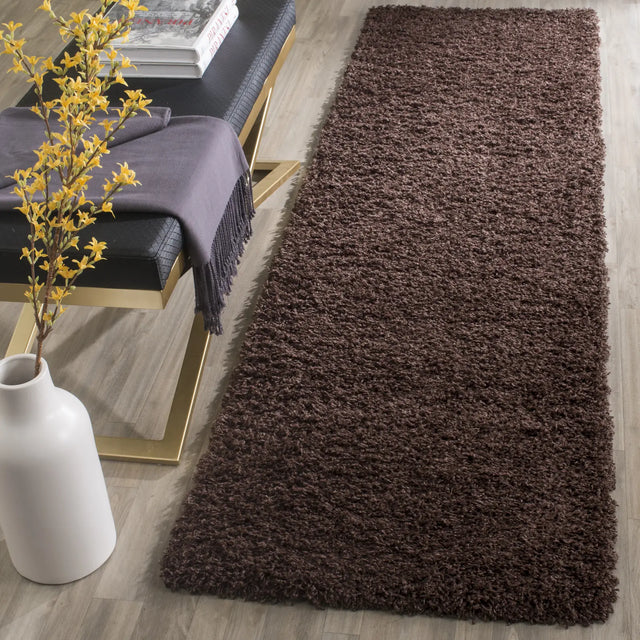 Safavieh Sgl-Laguna Shag 2'-3" x 10'-0" Rug in Brown