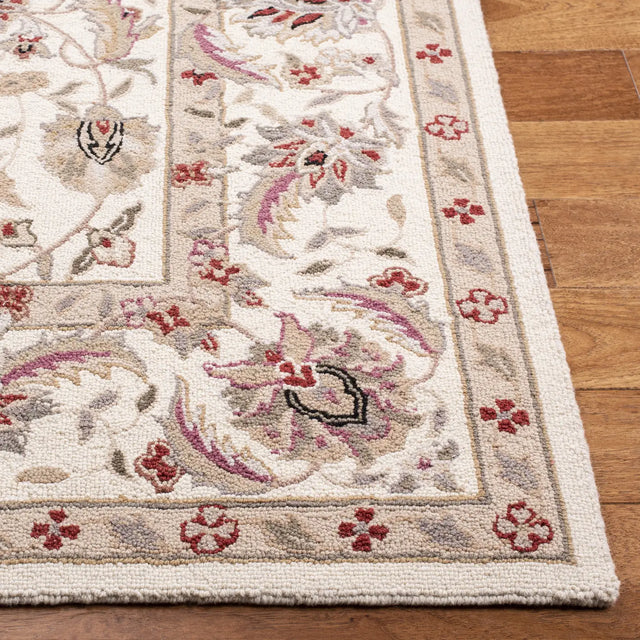 Safavieh Chelsea 5'-3" x 8'-3" Rug in Ivory / Ivory