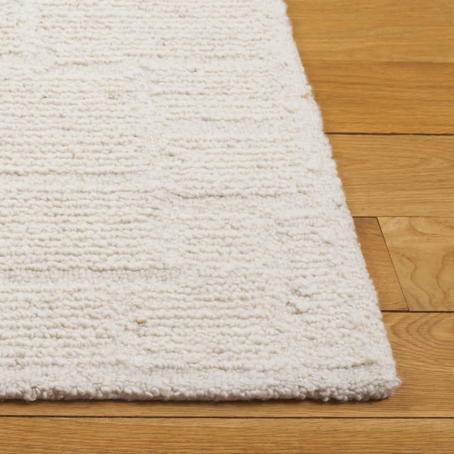 Safavieh Harvest 4'-0" x 6'-0" Rug in Ivory