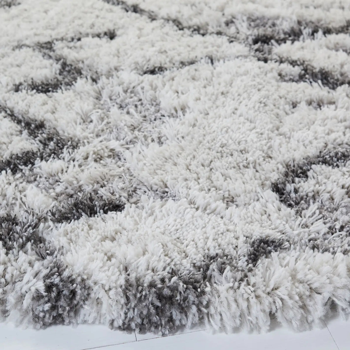 Safavieh Horizon Shag 800 5'-0" x 5'-0" Rug in Grey / Ivory