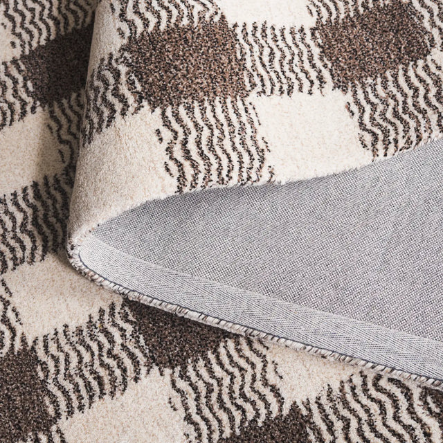 Safavieh Genre 4'-0" x 6'-0" Rug in Brown / Ivory