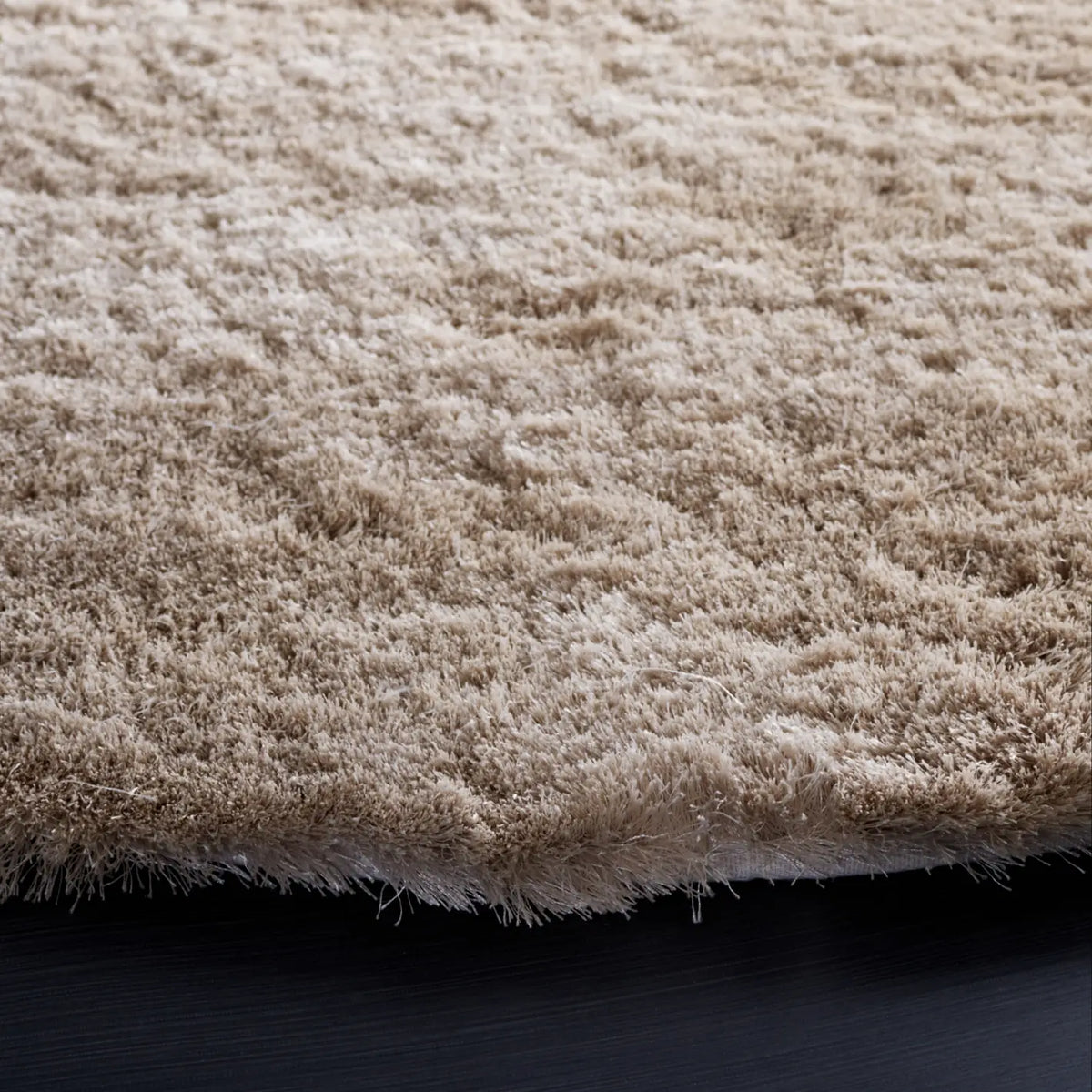 Safavieh Shag 7'-0" x 7'-0" Rug in Dark Beig