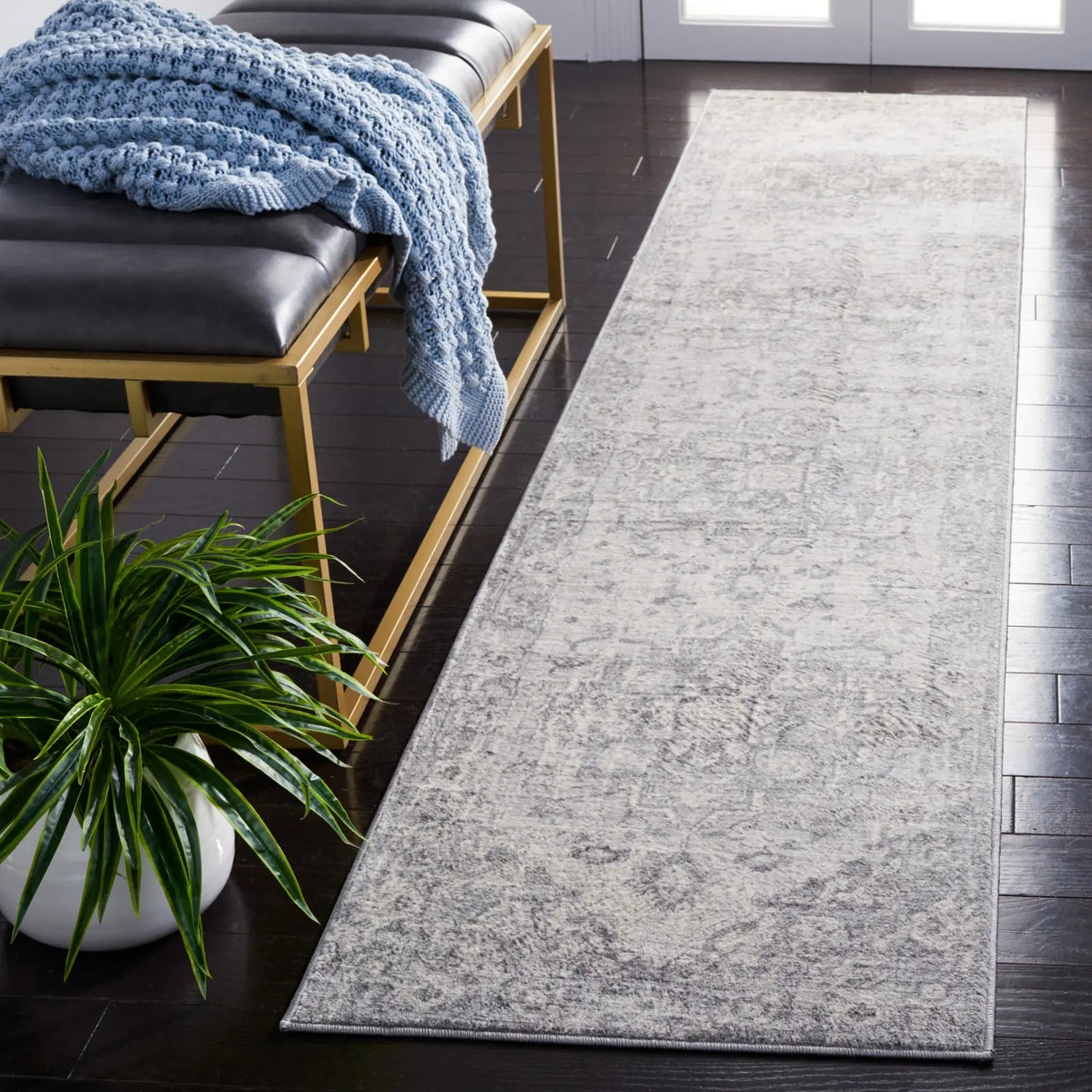 Safavieh Brentwood 2'-0" x 9'-0" Rug in Grey / Light Grey