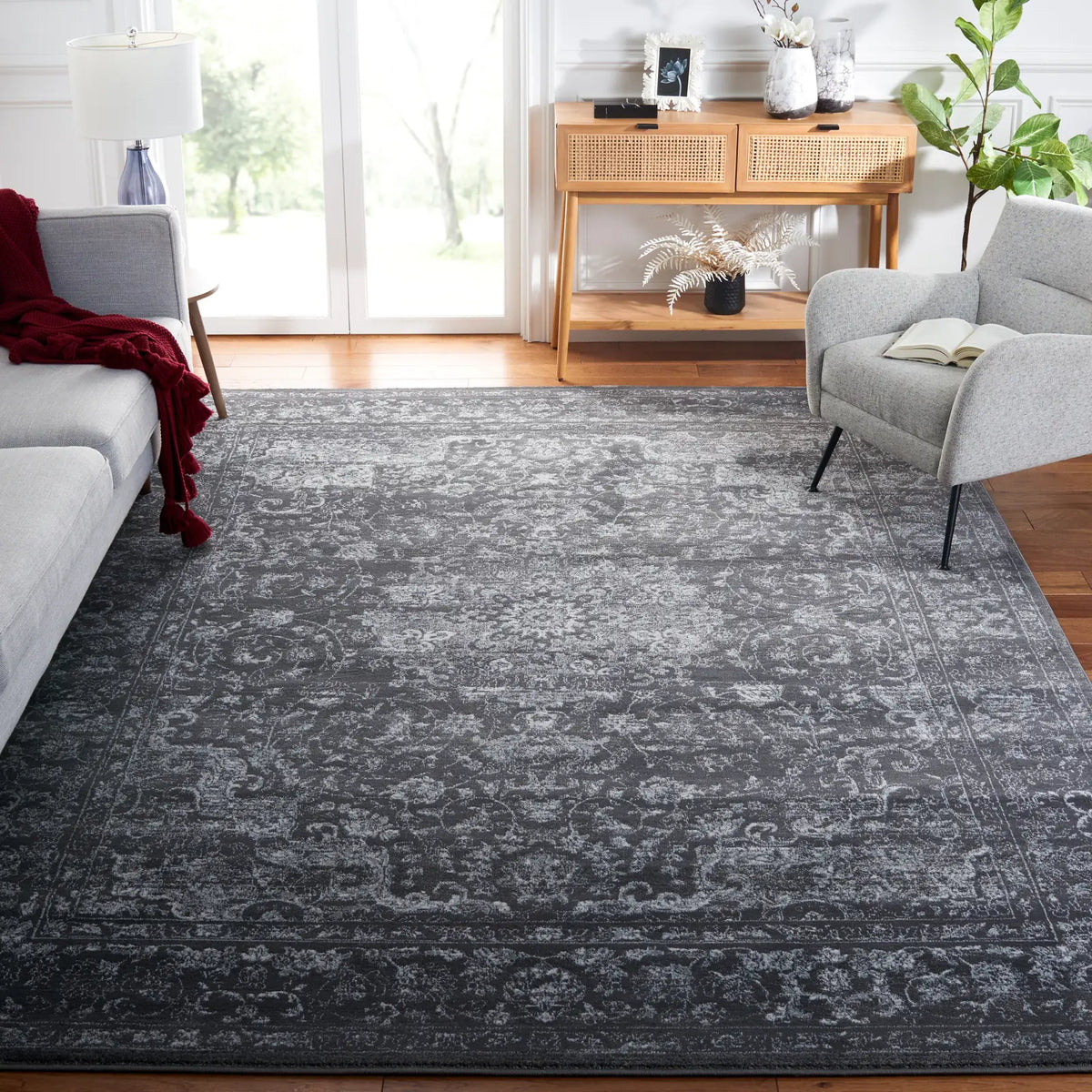 Safavieh Carnegie 8'-0" x 10'-0" Rug in Dark Grey / Cream