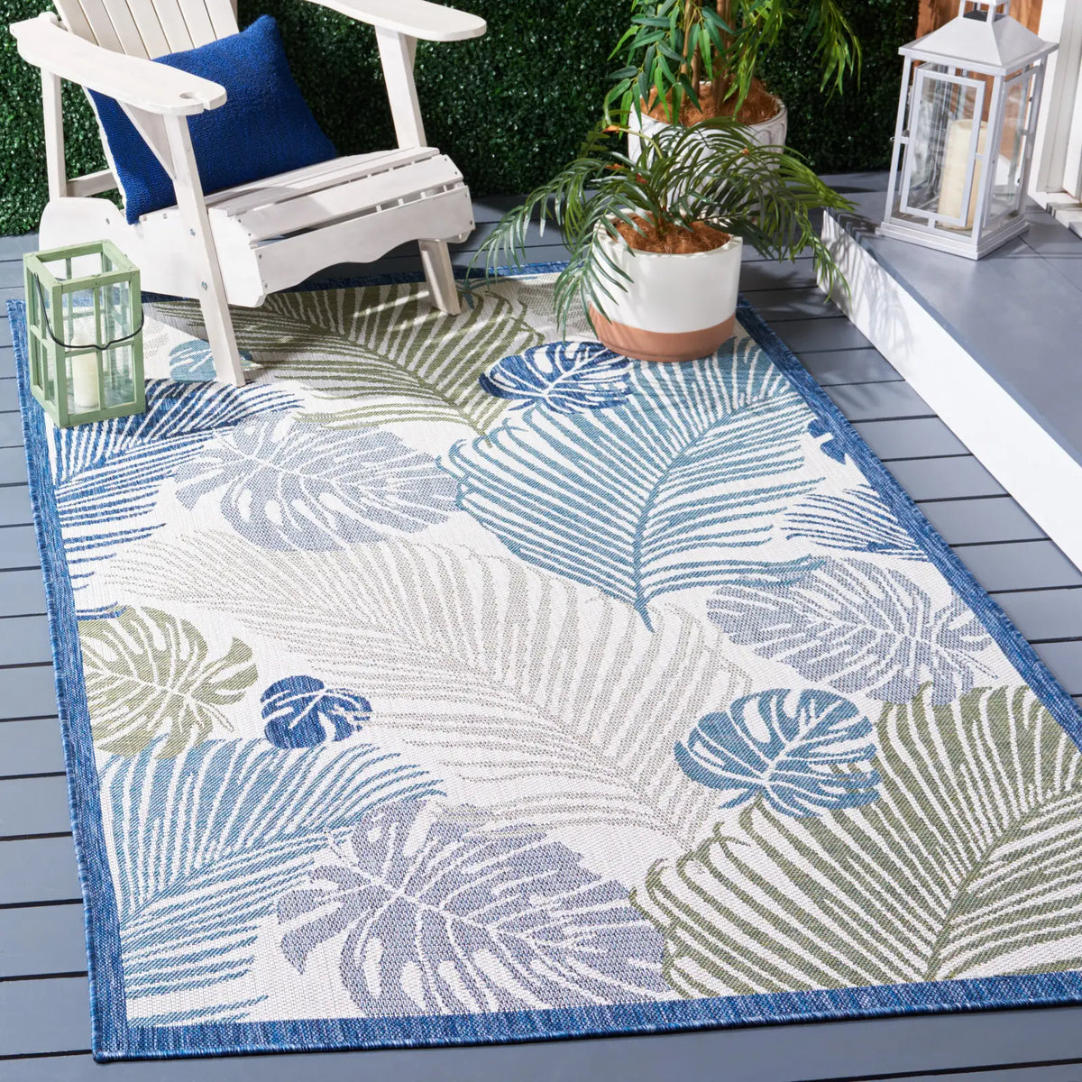 Safavieh Courtyard 4'-0" x 5'-7" Rug in Beige / Green Blue