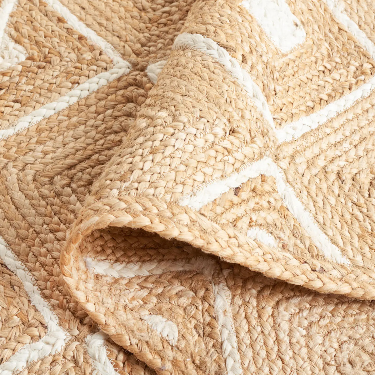 Safavieh Natural Fiber 4'-0" x 6'-0" Rug in Natural / Ivory