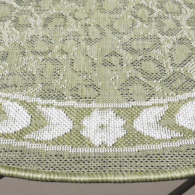 Safavieh Courtyard 4'-0" x 4'-0" Rug in Light Green / Ivory