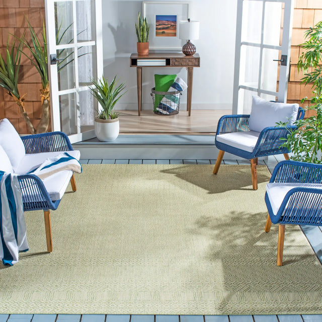 Safavieh Courtyard 8'-0" x 10'-0" Rug in Beige / Green