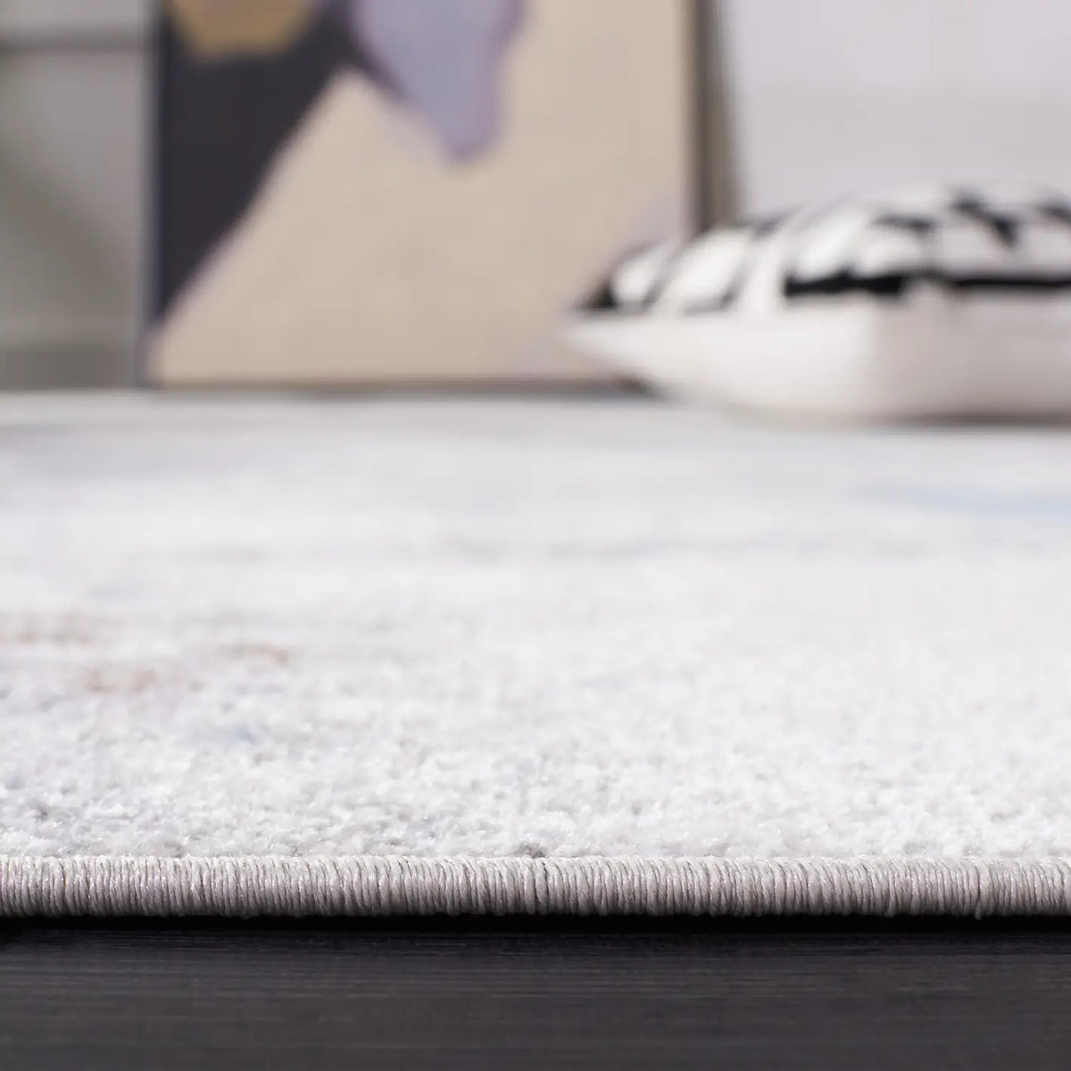 Safavieh Bayside 4'-0" x 6'-0" Rug in Blue / Grey