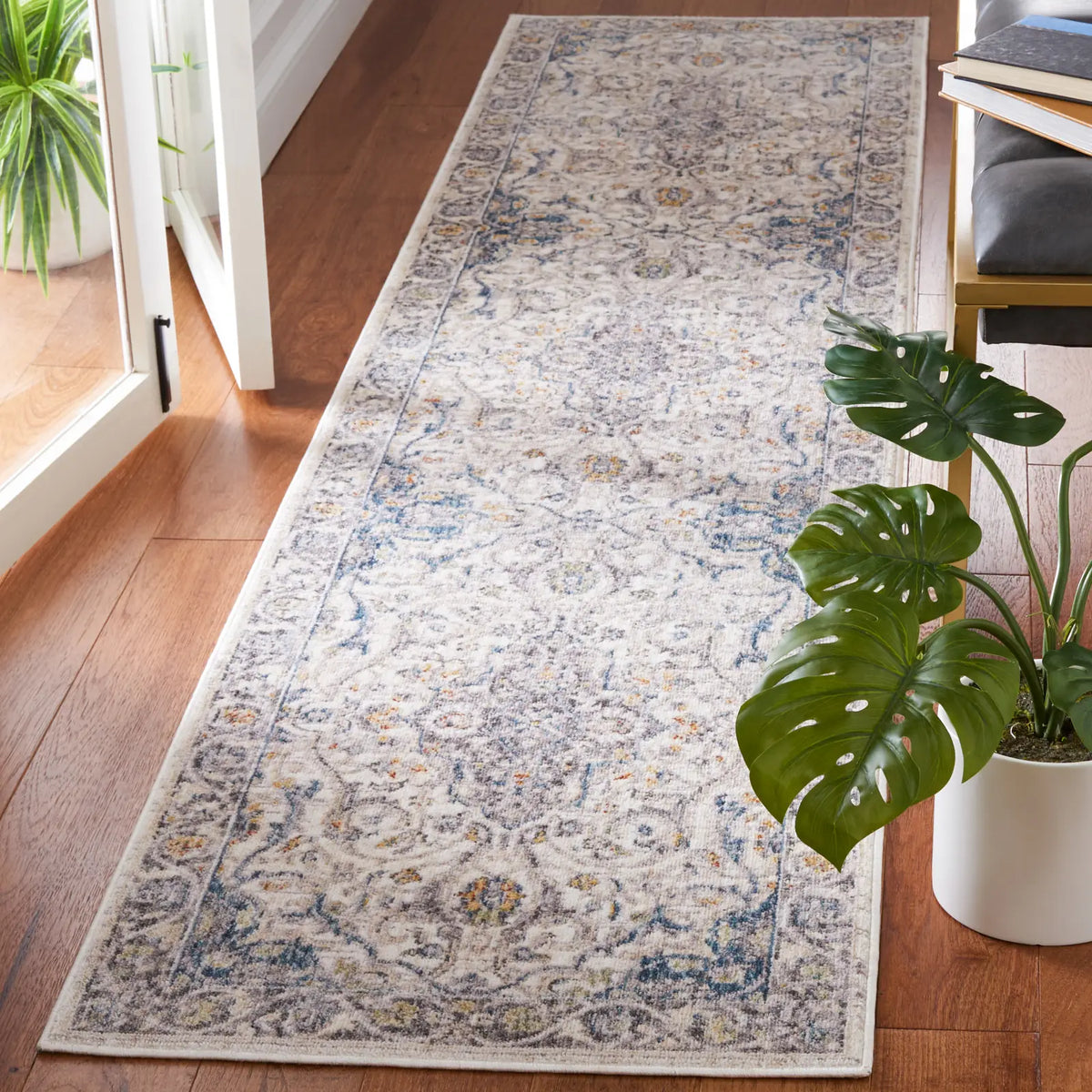 Safavieh Olympia 2'-3" x 9'-0" Rug in Grey / Ivory
