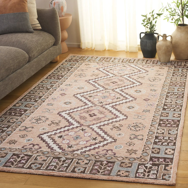 Safavieh Aspen 4'-0" x 6'-0" Rug in Beige / Grey