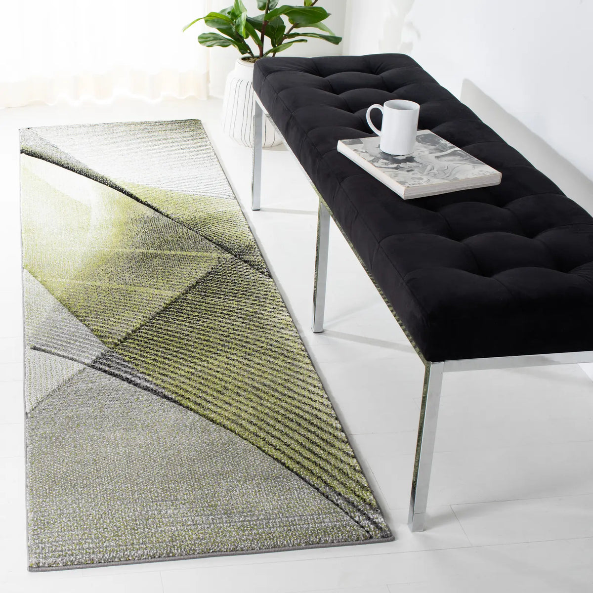 Safavieh Hollywood 2'-3" x 10'-0" Rug in Grey / Green