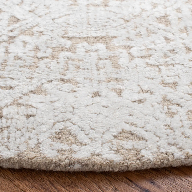 Safavieh Glamour 6'-0" x 6'-0" Rug in Beige