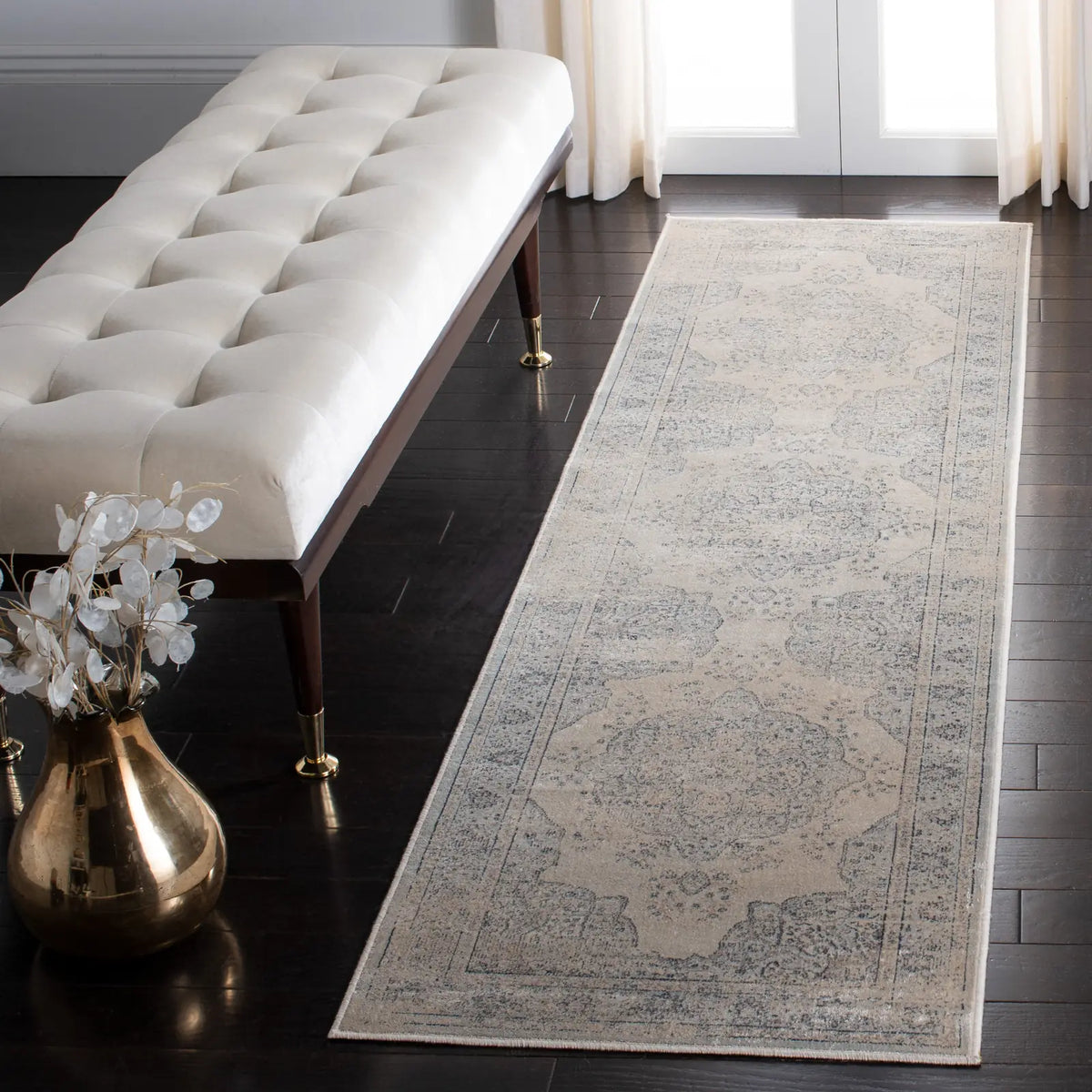 Safavieh Vintage 2'-2" x 12'-0" Rug in Light Blue / Cream