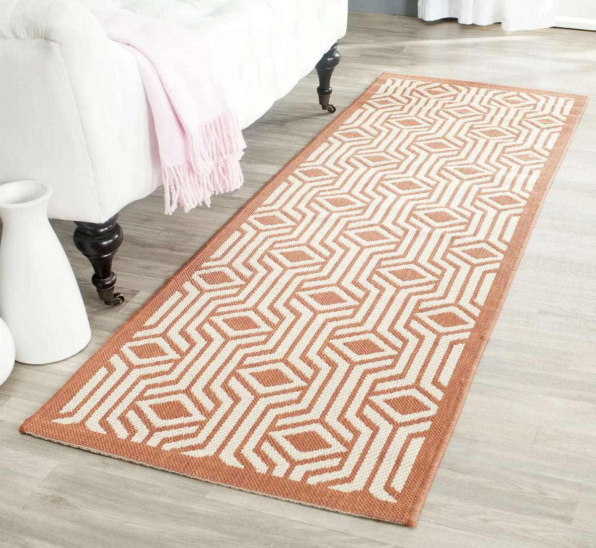 Safavieh Courtyard 2'-3" x 6'-7" Rug in Beige / Terracotta