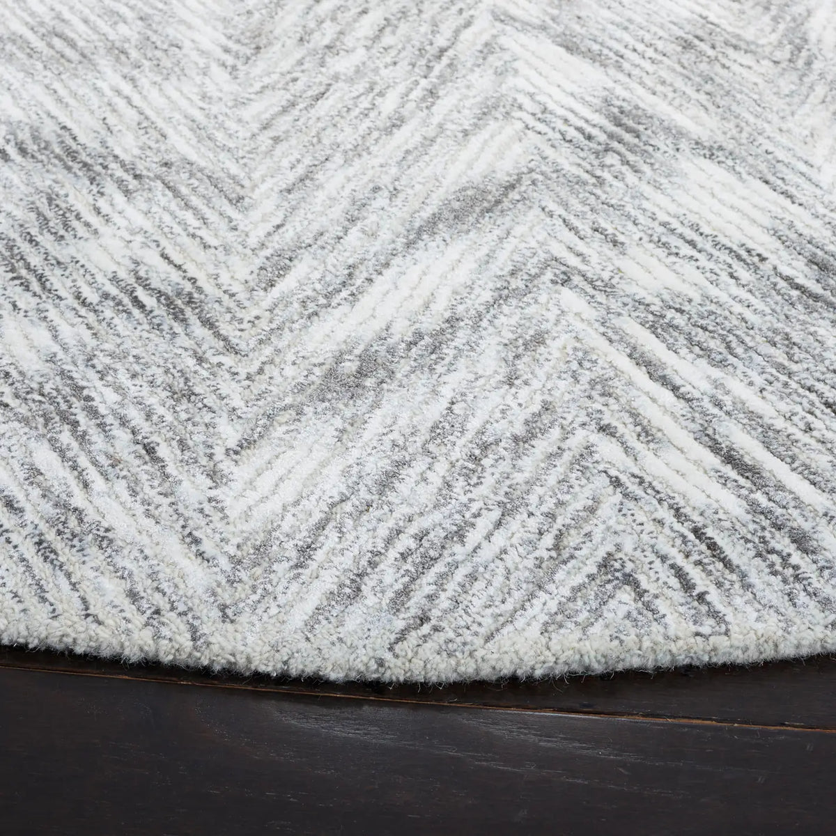 Safavieh Soho 6'-0" x 6'-0" Rug in Grey / Ivory