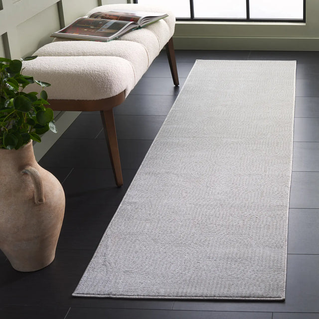 Safavieh Bayside 2'-2" x 8'-0" Rug in Ivory / Light Grey