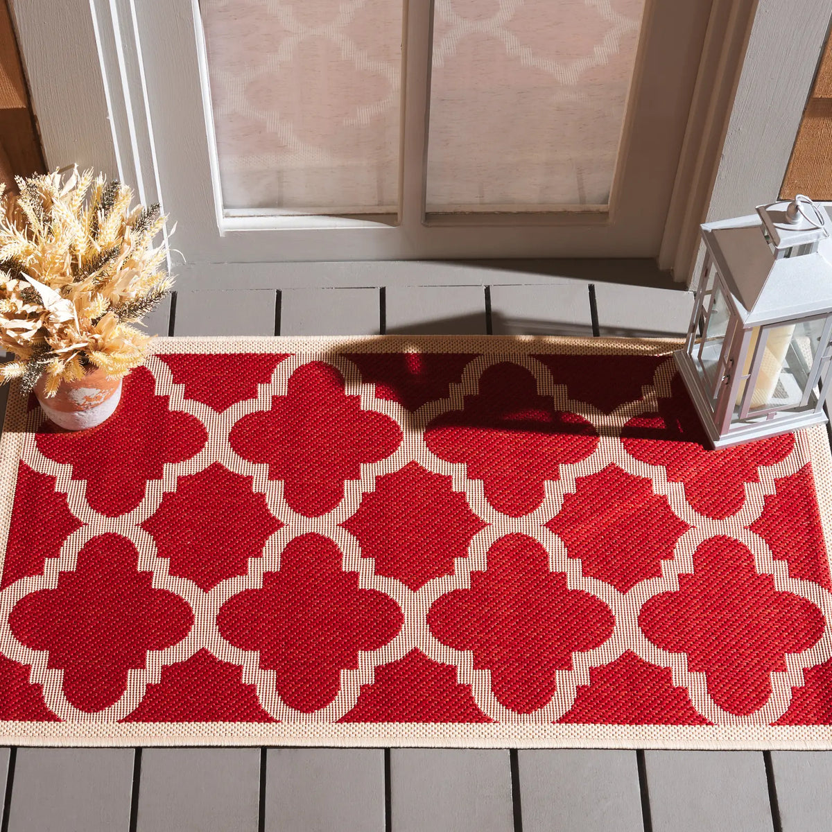 Safavieh Courtyard 2'-0" x 3'-7" Rug in Red