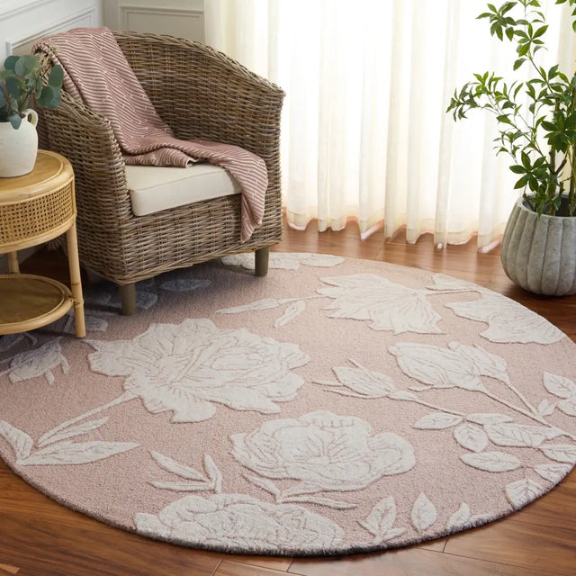 Safavieh Glamour 6'-0" x 6'-0" Rug in Light Pink / Ivory