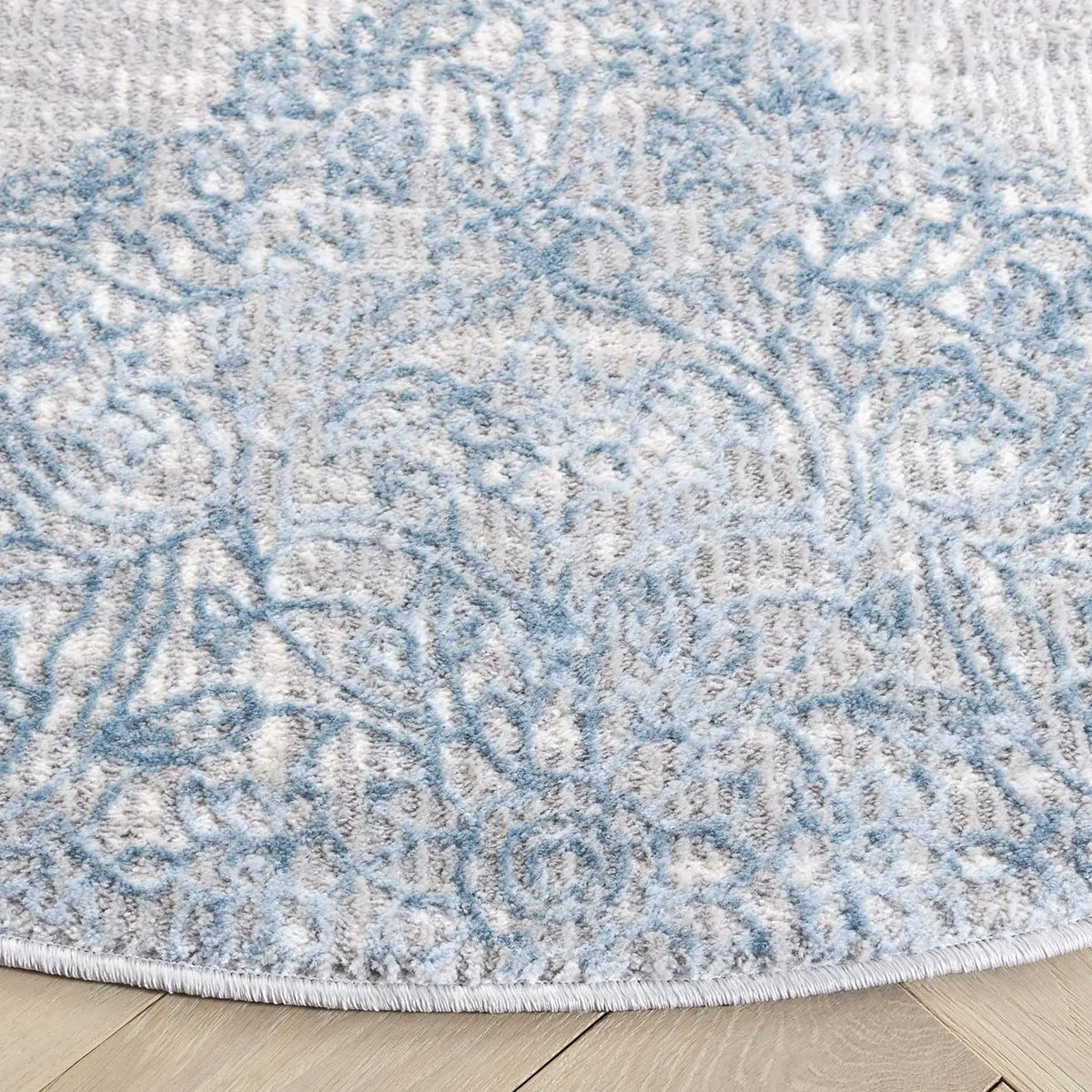 Safavieh Lagoon 6'-7" x 6'-7" Rug in Grey / Blue