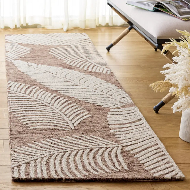 Safavieh Jardin 2'-3" x 8'-0" Rug in Brown / Ivory